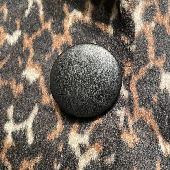 Luii XL Leopard Animal Print Jacket | French Boutique Style, Old Money, Snap NWT - Picture 7 of 12